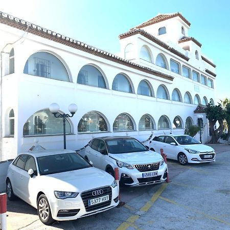 Apartament Aguamarina On The Beach Front Lejlighed Mijas Costa Eksteriør billede