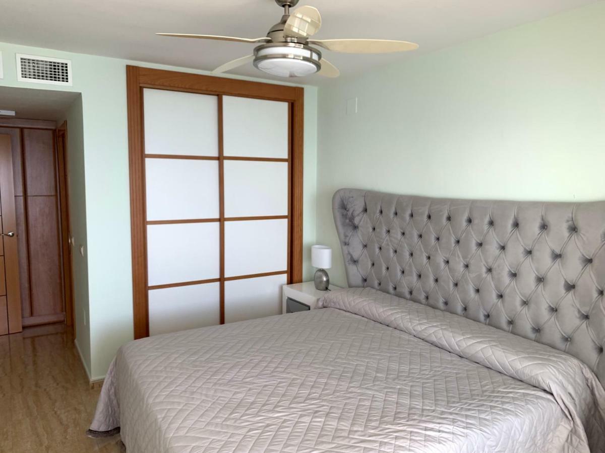 Apartament Aguamarina On The Beach Front Lejlighed Mijas Costa Eksteriør billede