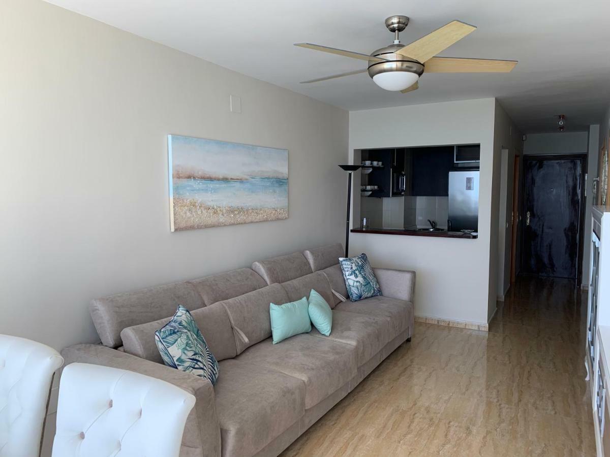 Apartament Aguamarina On The Beach Front Lejlighed Mijas Costa Eksteriør billede