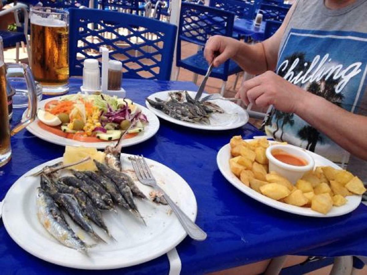 Apartament Aguamarina On The Beach Front Lejlighed Mijas Costa Eksteriør billede