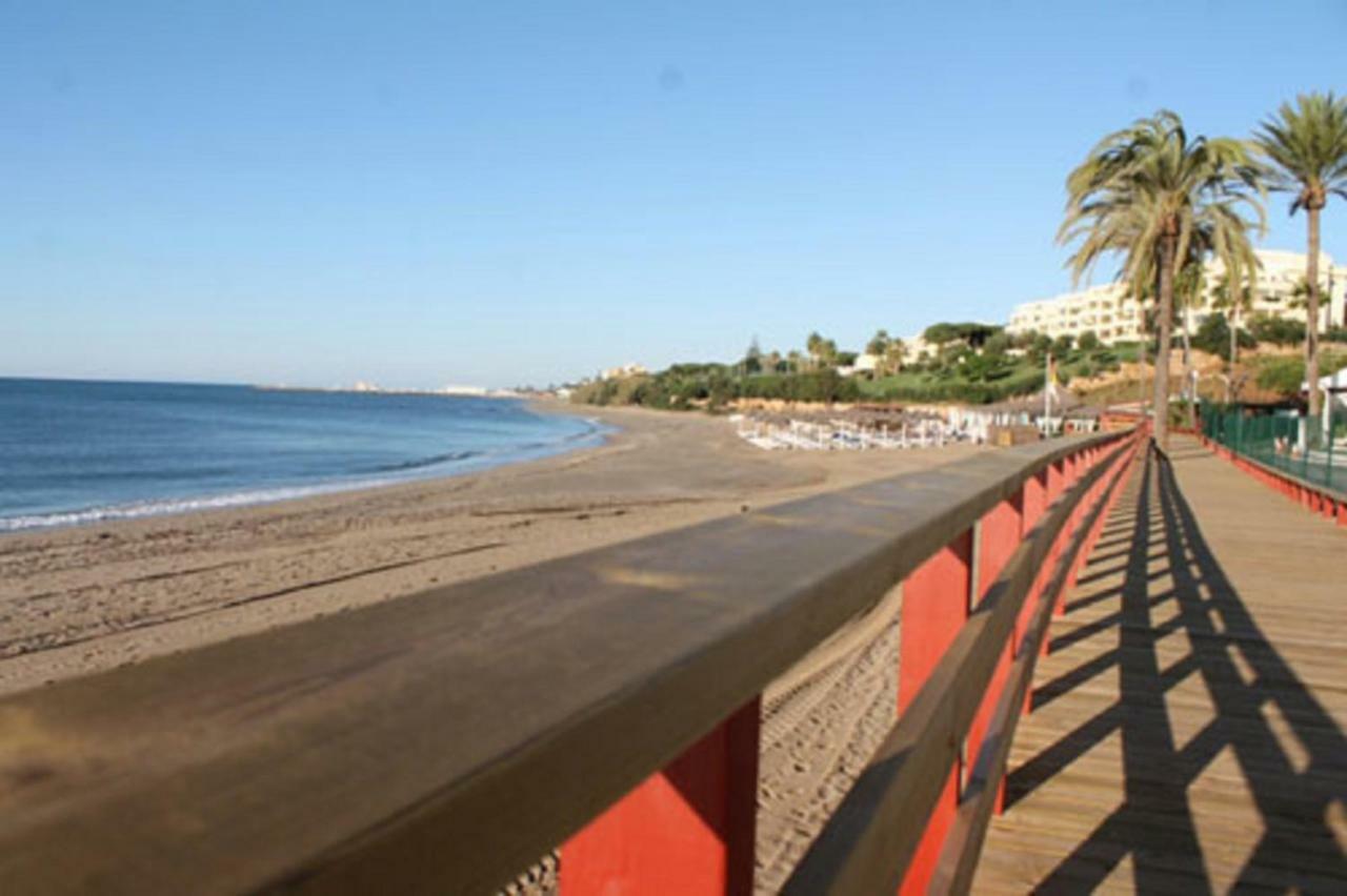 Apartament Aguamarina On The Beach Front Lejlighed Mijas Costa Eksteriør billede