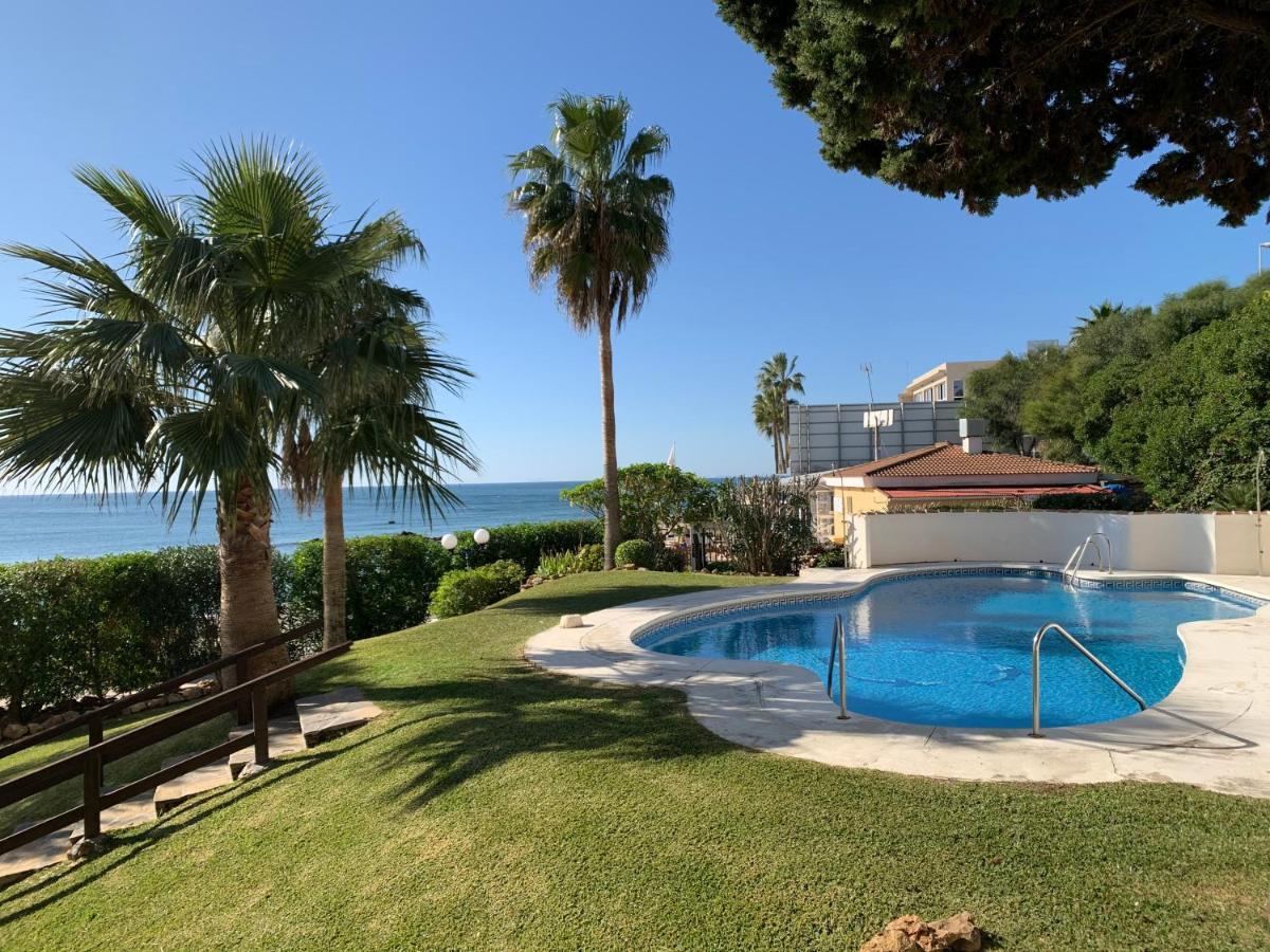 Apartament Aguamarina On The Beach Front Lejlighed Mijas Costa Eksteriør billede