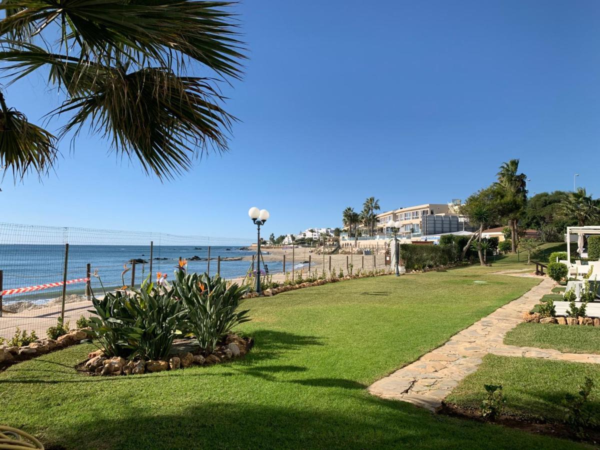 Apartament Aguamarina On The Beach Front Lejlighed Mijas Costa Eksteriør billede